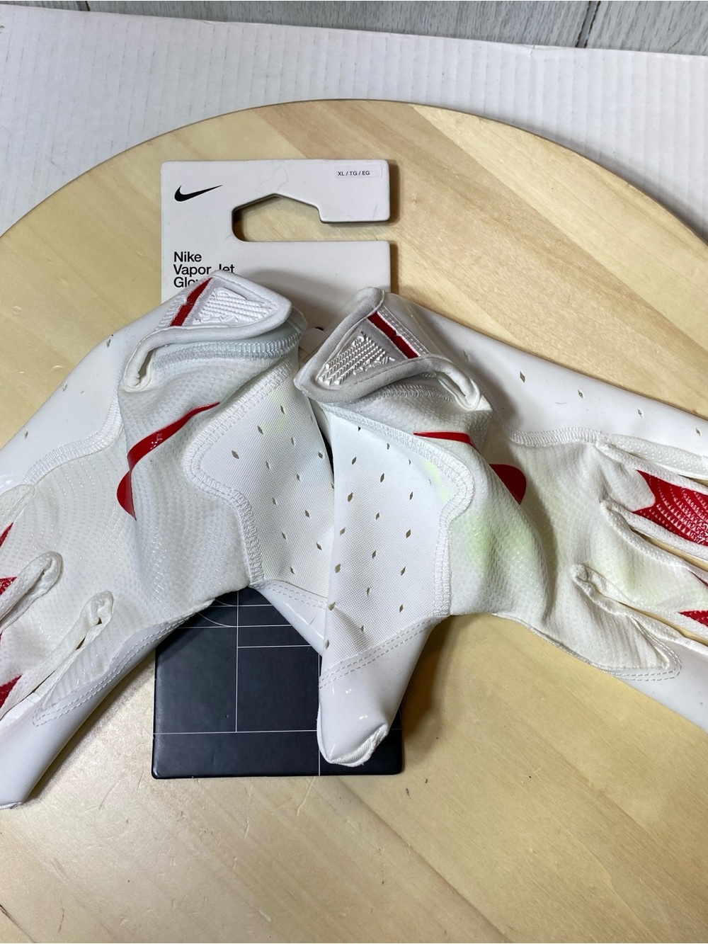 Nike Vapor Jet Football Gloves White / Red Size XL Brand New.